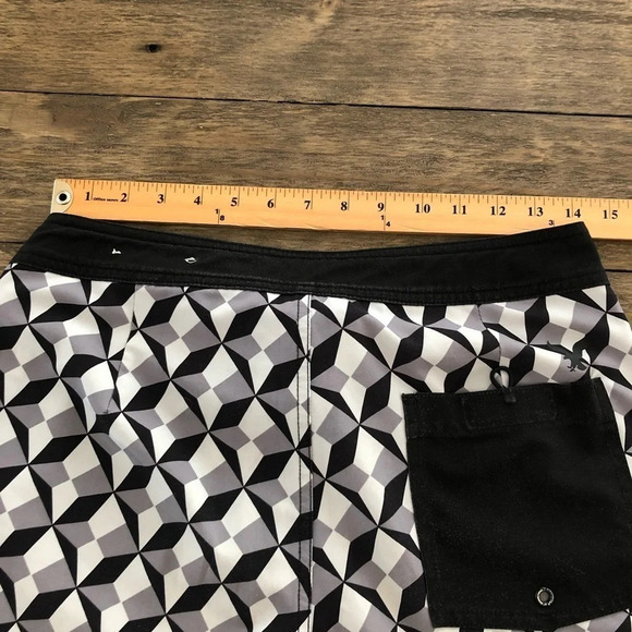American Eagle Outfitters Mens Small Unlined Boardshorts Geometric Swim Surf - Picture 5 of 7